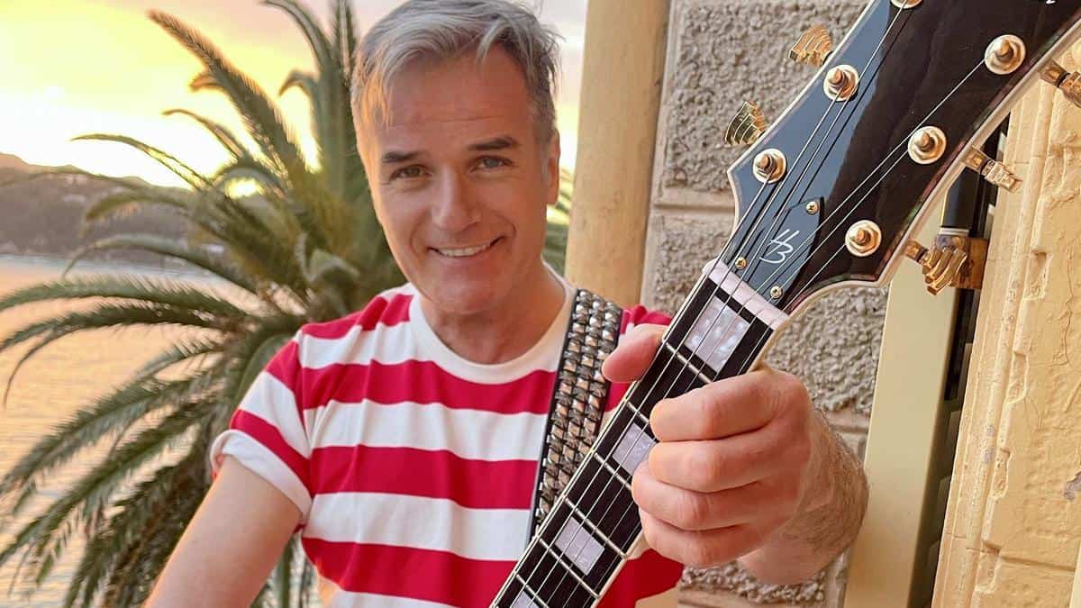 cle d09c0509 2190 426f 93ea cb3bc19aae82 16 9 discover aspect ratio default 0