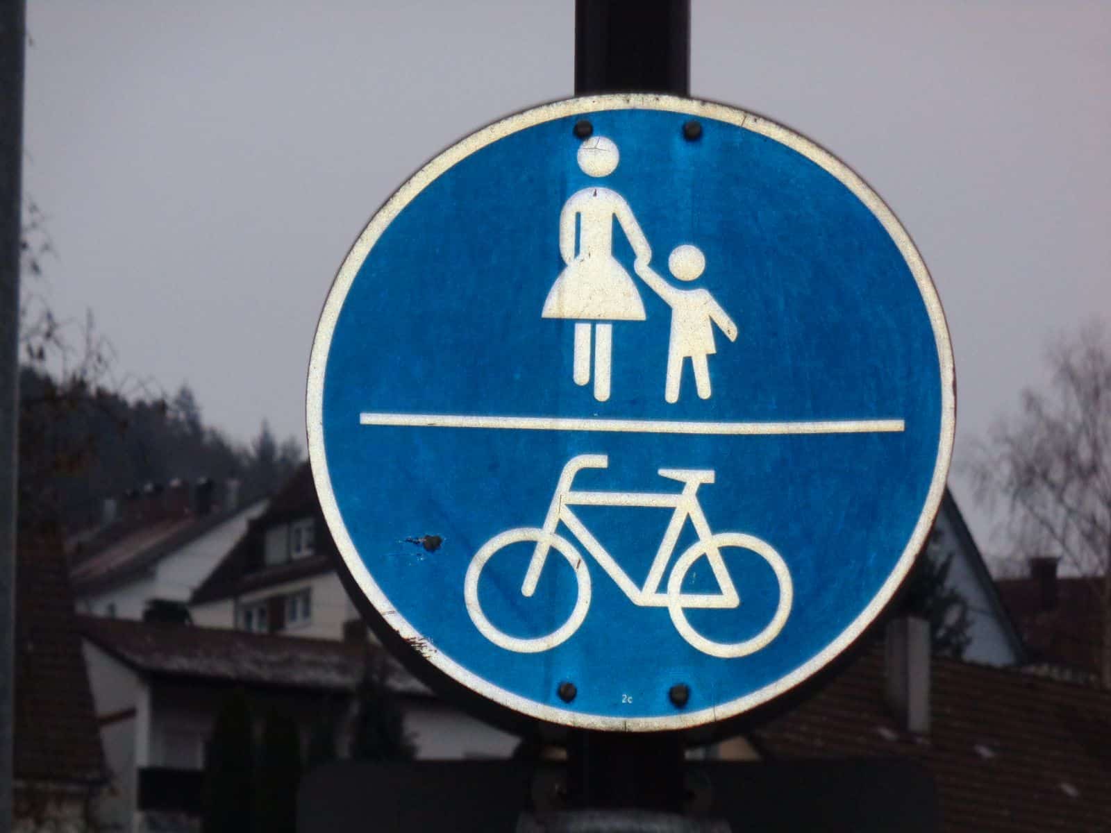 verkehrsschild fußgänger radweg dkl 151218 (1)