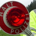 halt stop polizei kelle symbol dk 160418 (2)