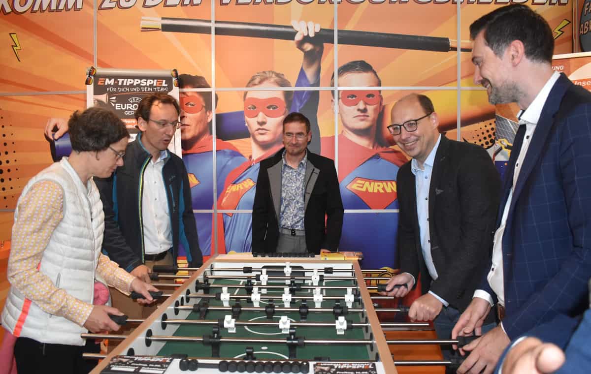 240614 starter 0148 kicker