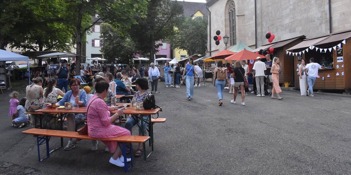 240627 abendmarkt viele