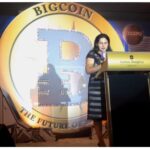 onecoin früh ruja ignatova empfiehlt bigcoin am pult es 280222