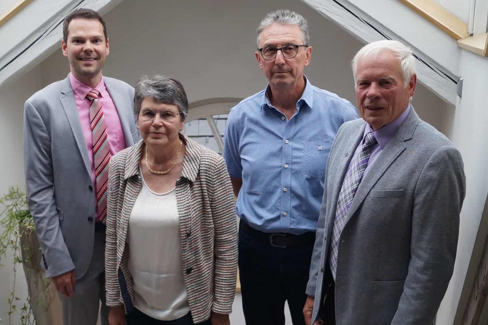 bürgermeister marcus türk, sylvia weisser, reiner bantle und karl heinz wachter