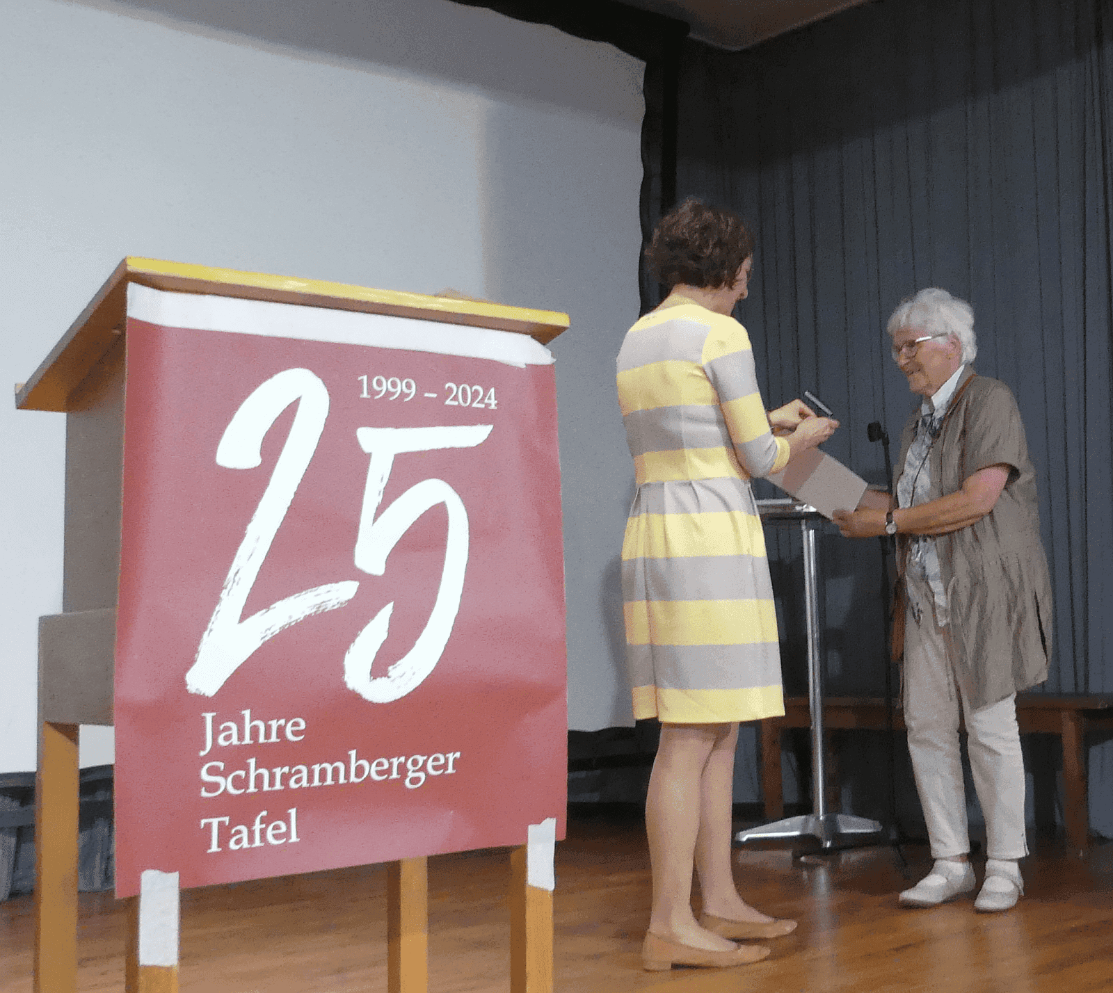 tafelladen jubiläum 25 publikum dk 230724 (20)