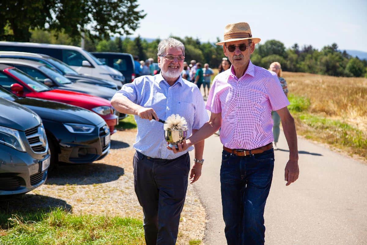 pfarrer hermann barth li und klaus burri re img 8354aaa 182634 3000