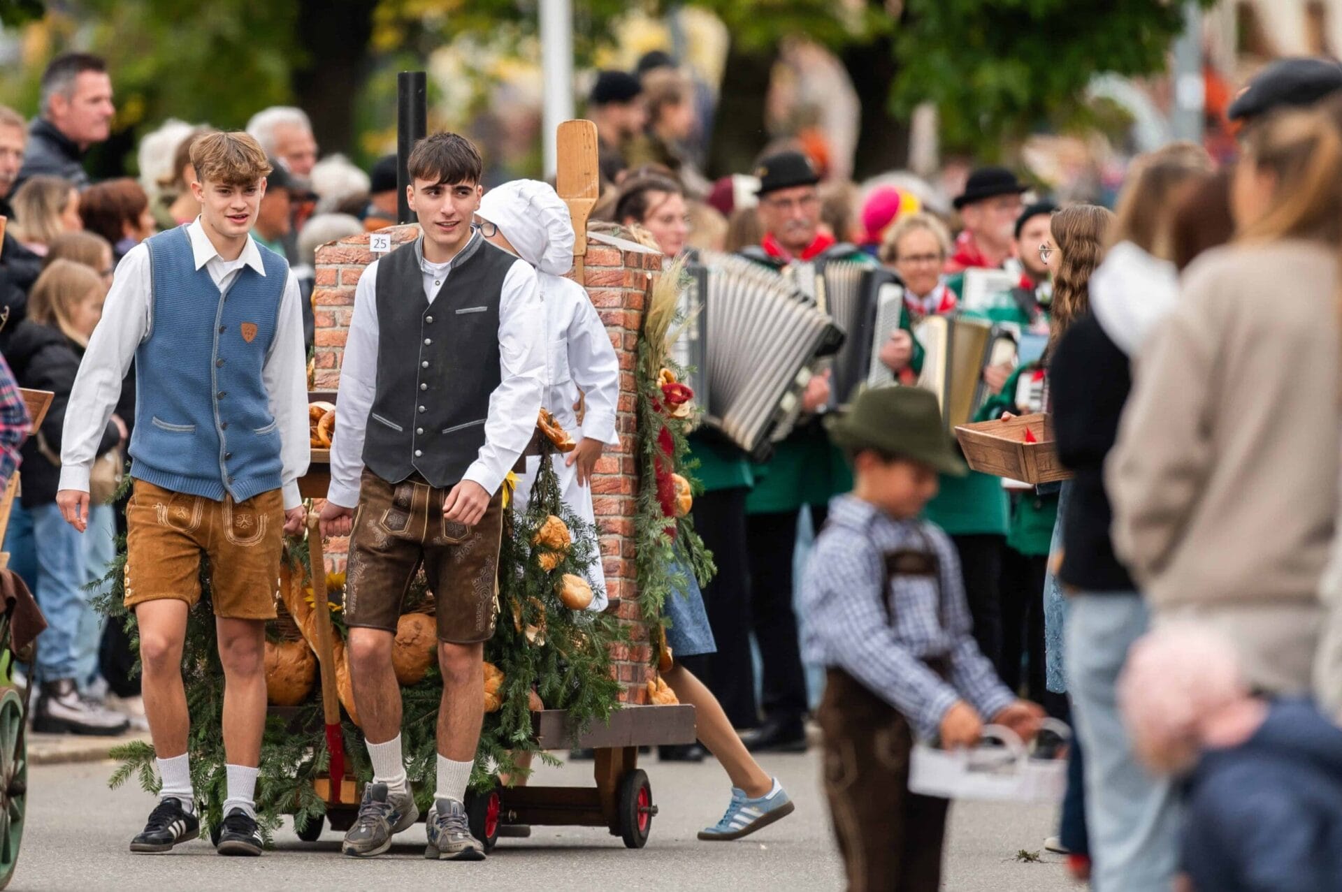 241006 saukirbeumzug 013