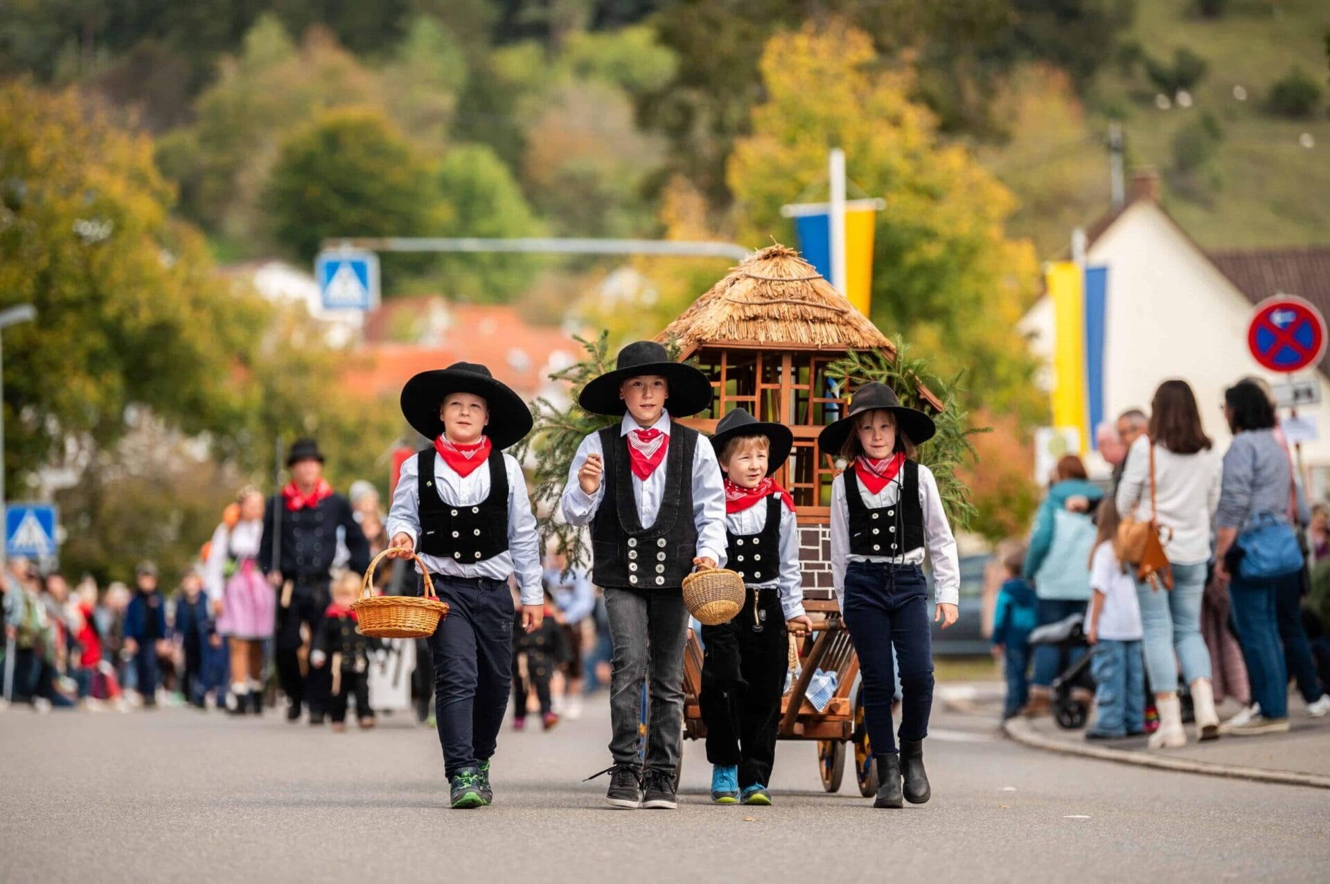 241007 saukirbeumzug montag 012