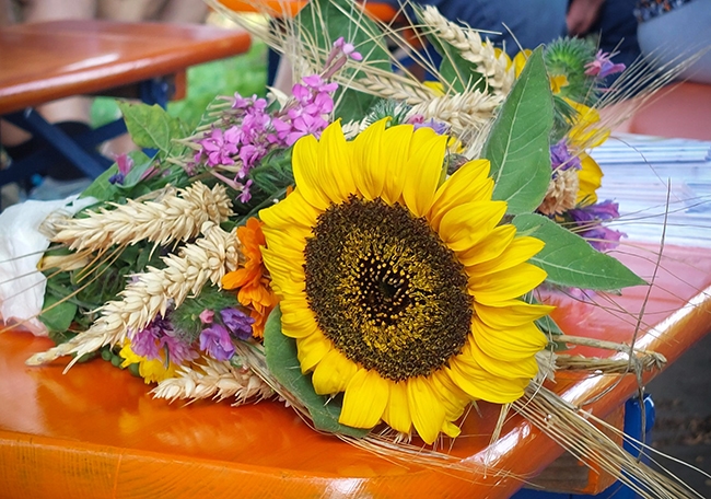 "Weihbüschel" vor der Segnung. Foto: al